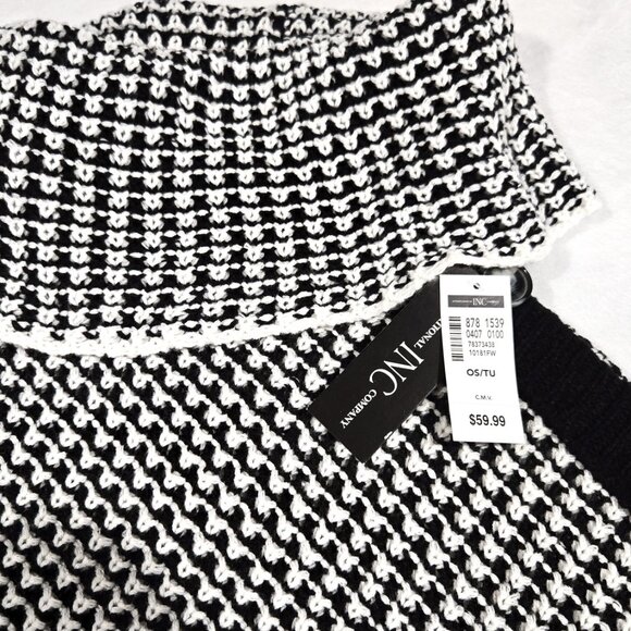 NWT O/S Knit cape - Picture 4 of 6
